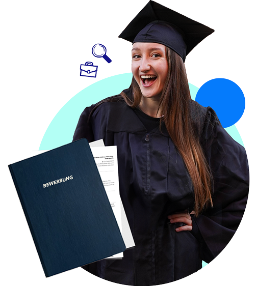 Studentin schaut zufrieden in ihre Bachelorarbeit. Hintergrund liniertes Papier mit kleinen Zeichnungen.